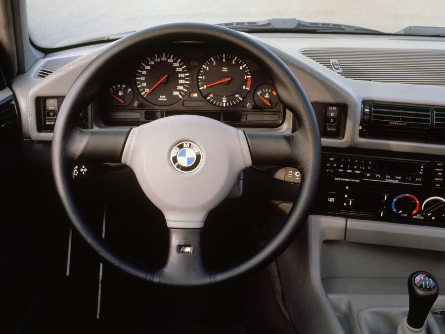  BMW M5 1988 года  (фото 9 из 47)